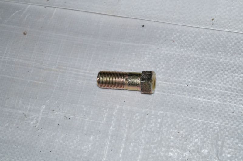 Болт поворотного круга М18*55 в сб.